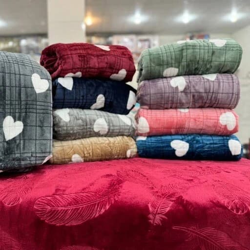 تصویر 2 از خرید پتو مسافرتی قلبی + فروش استثنایی